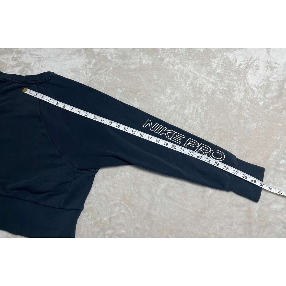Nike Pro Sweatshirt Womens Medium Black Cropped Dri-Fit Pullover Athleisure - Picture 8 of 8